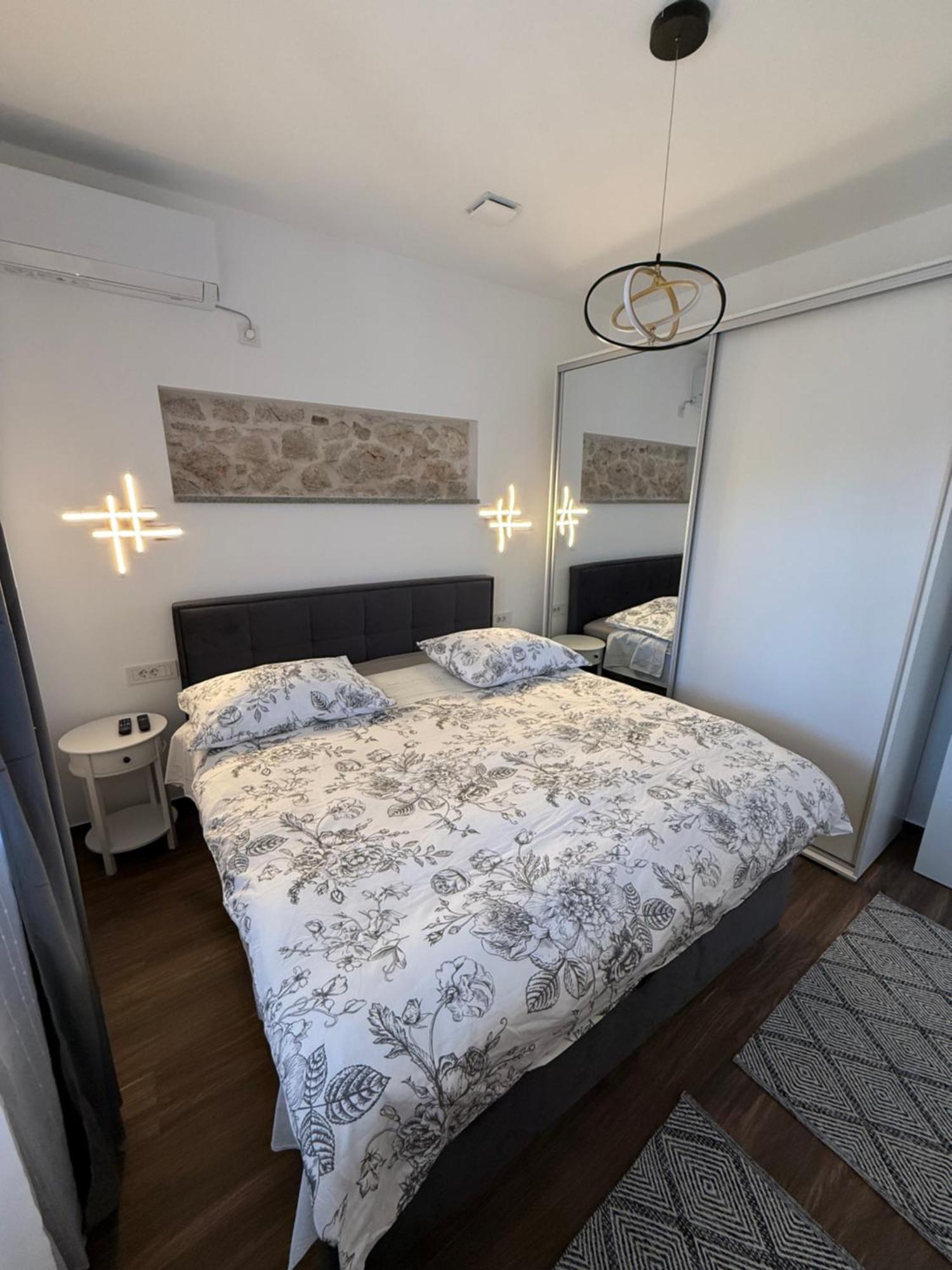 Apartment Batinica Šibenik Exteriör bild