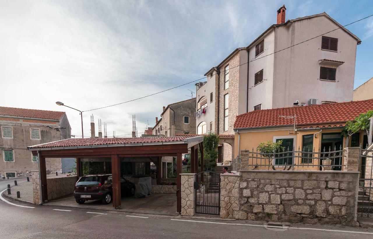 Apartment Batinica Šibenik Exteriör bild